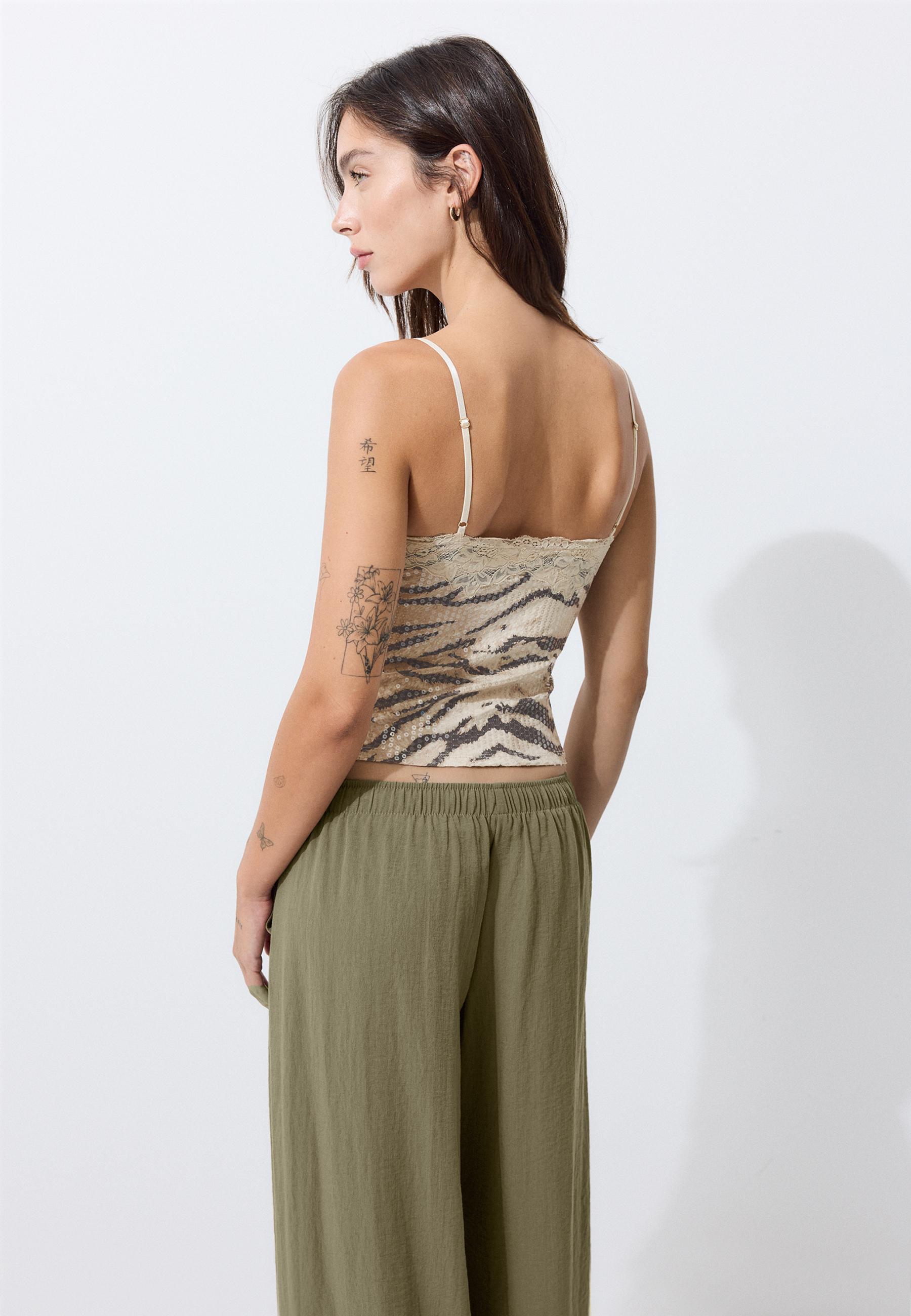 Animal print sequin slim fit top — Beige