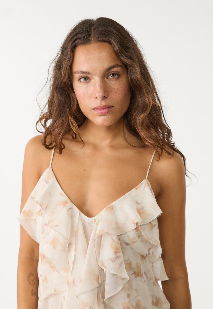 vestido corto fluido volantes