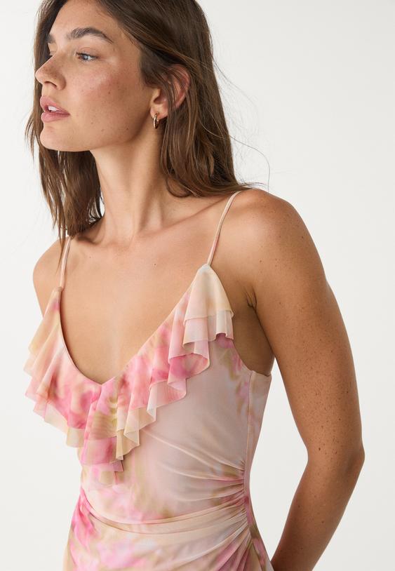 vestido corto tul volantes estampado