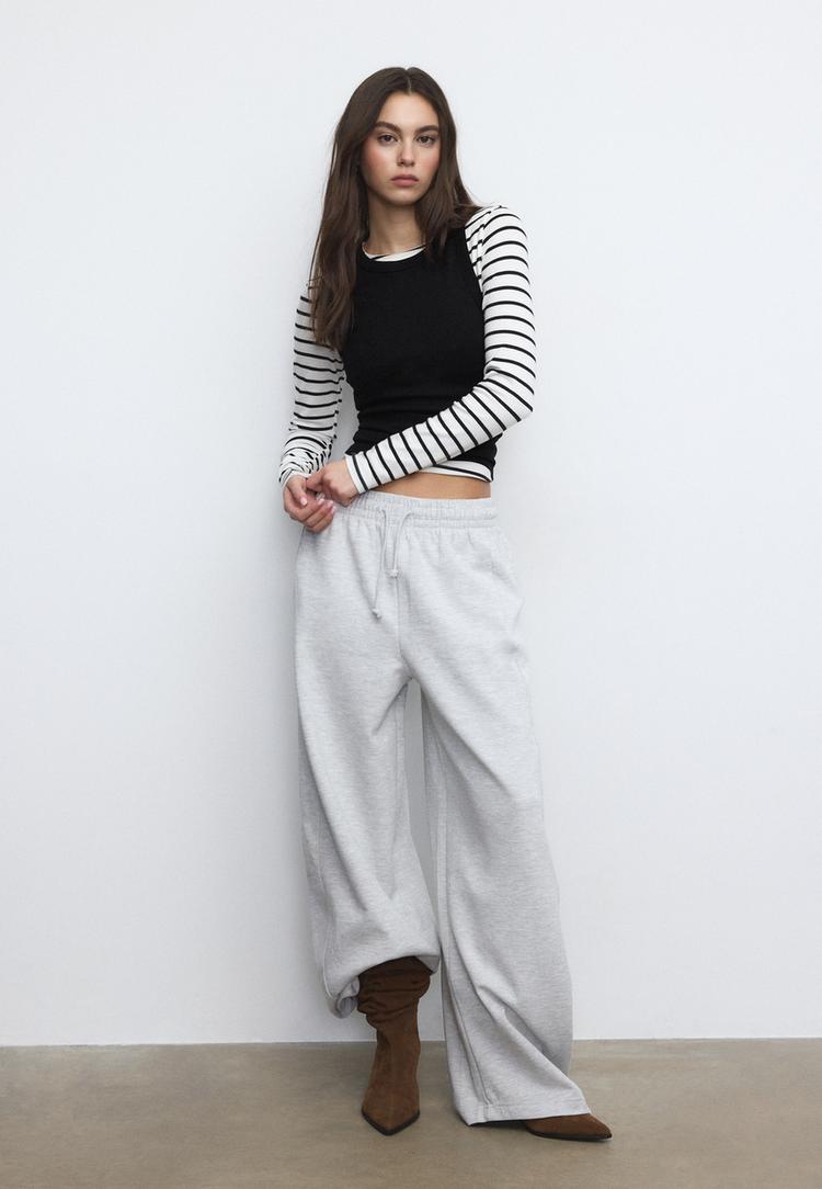 maglietta basic aderente arricciata