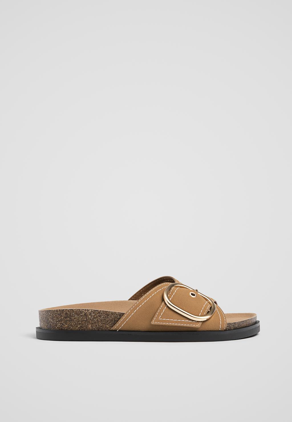 Flat slider sandals with buckle