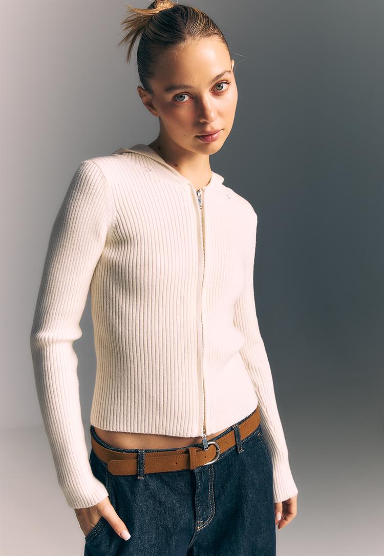 chaqueta de punto capucha efecto pelo