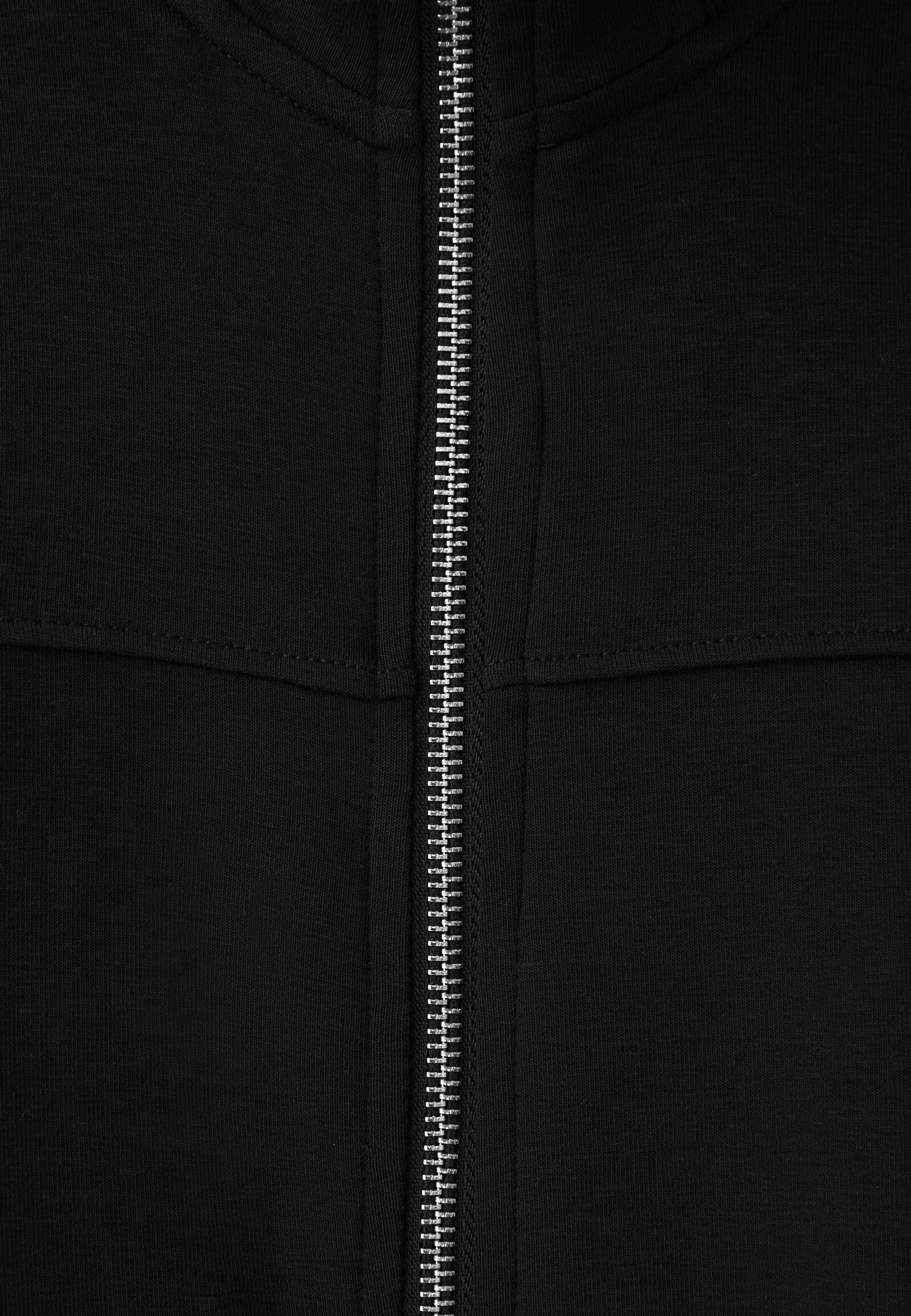 B09 Cropped High-Neck Zip-Up Sweatshirt — Black