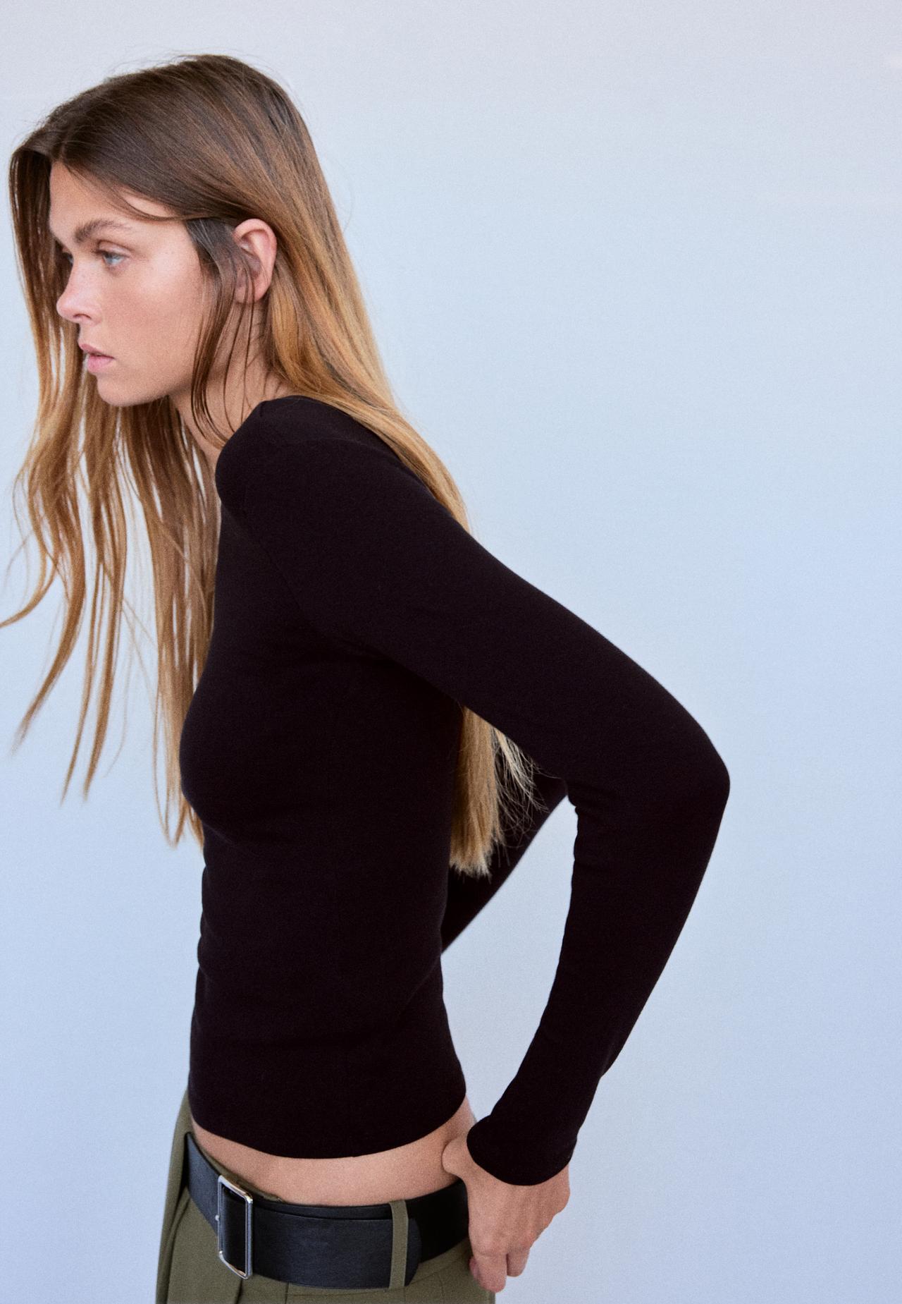 Basic long sleeve T-shirt — Black