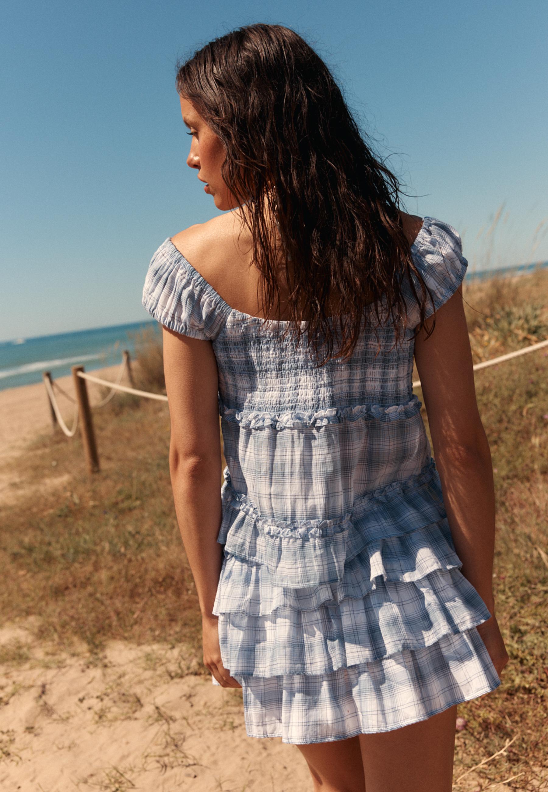 Flowing button top — Sky blue