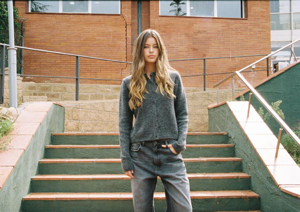 Cardigan in maglia con bottoni