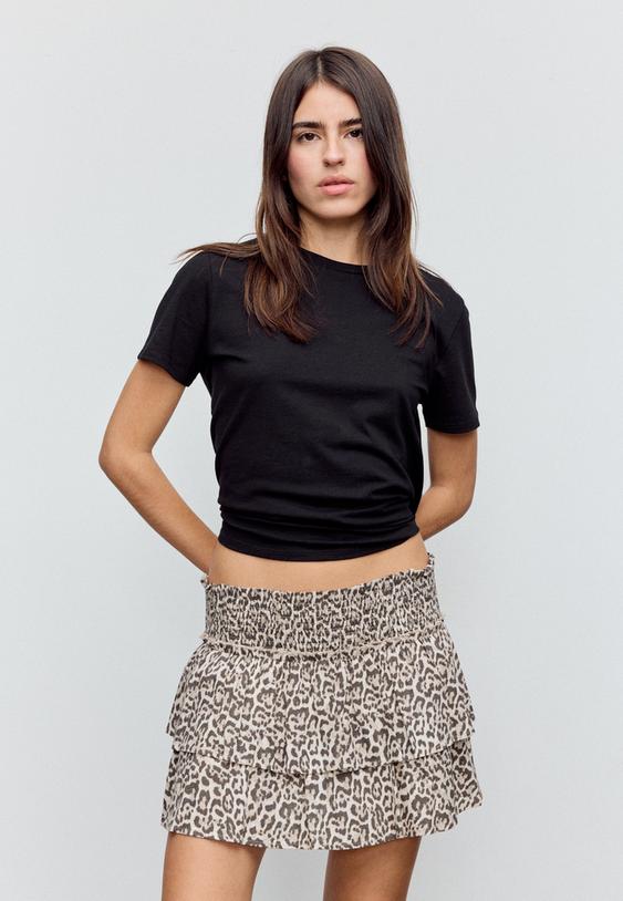 loose fitting leopard print skort
