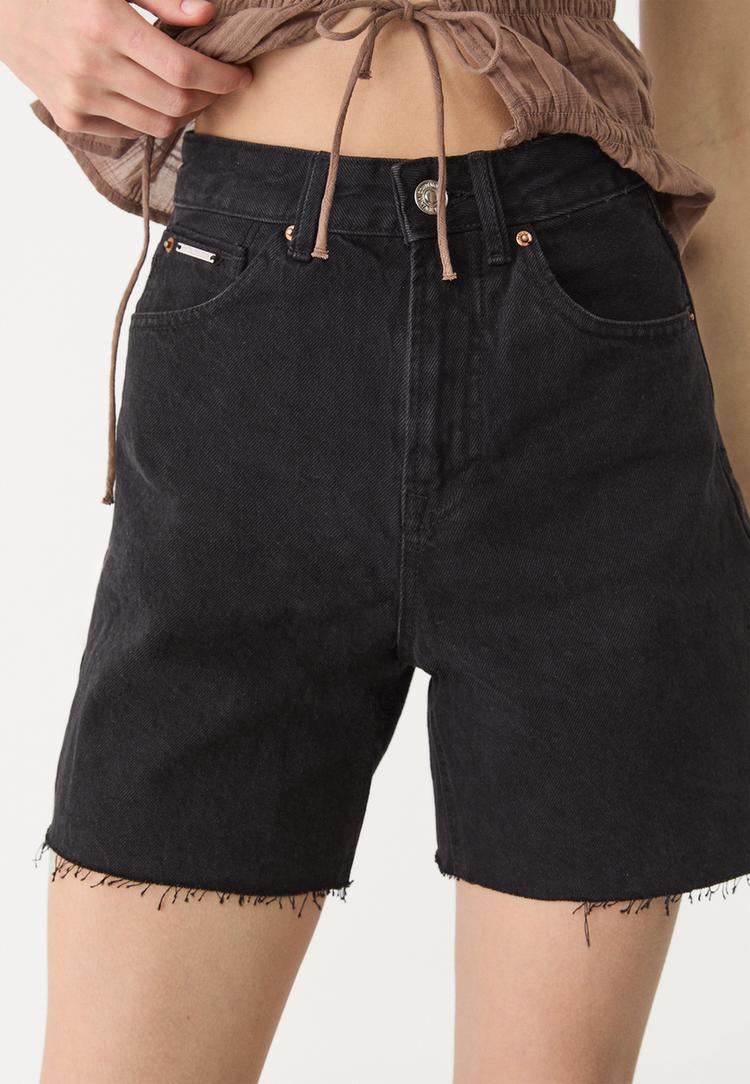 d93 short denim longline