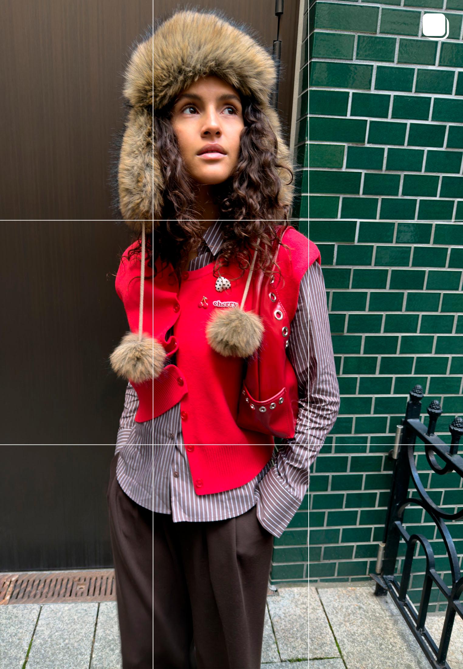 Knit vest with padded shoulders — Red