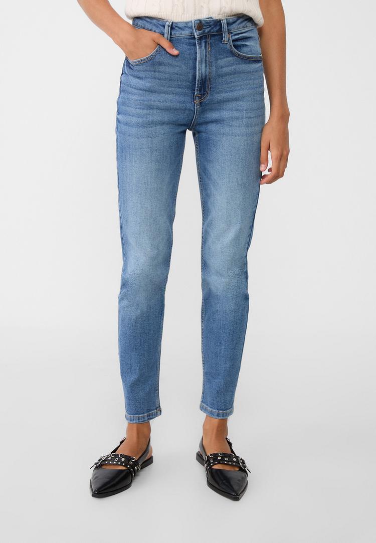 1465 slim fit mom jeans
