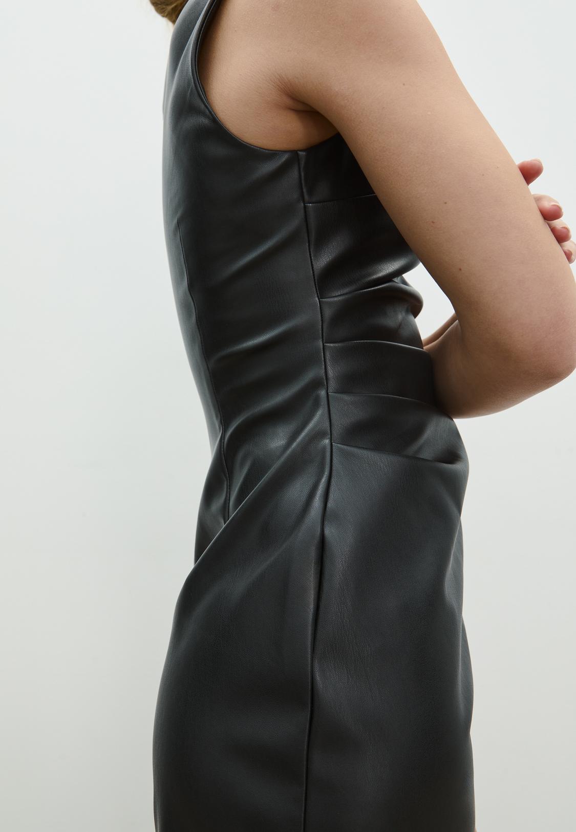 Short leather effect dress - Women's fashion | Stradivarius Peru