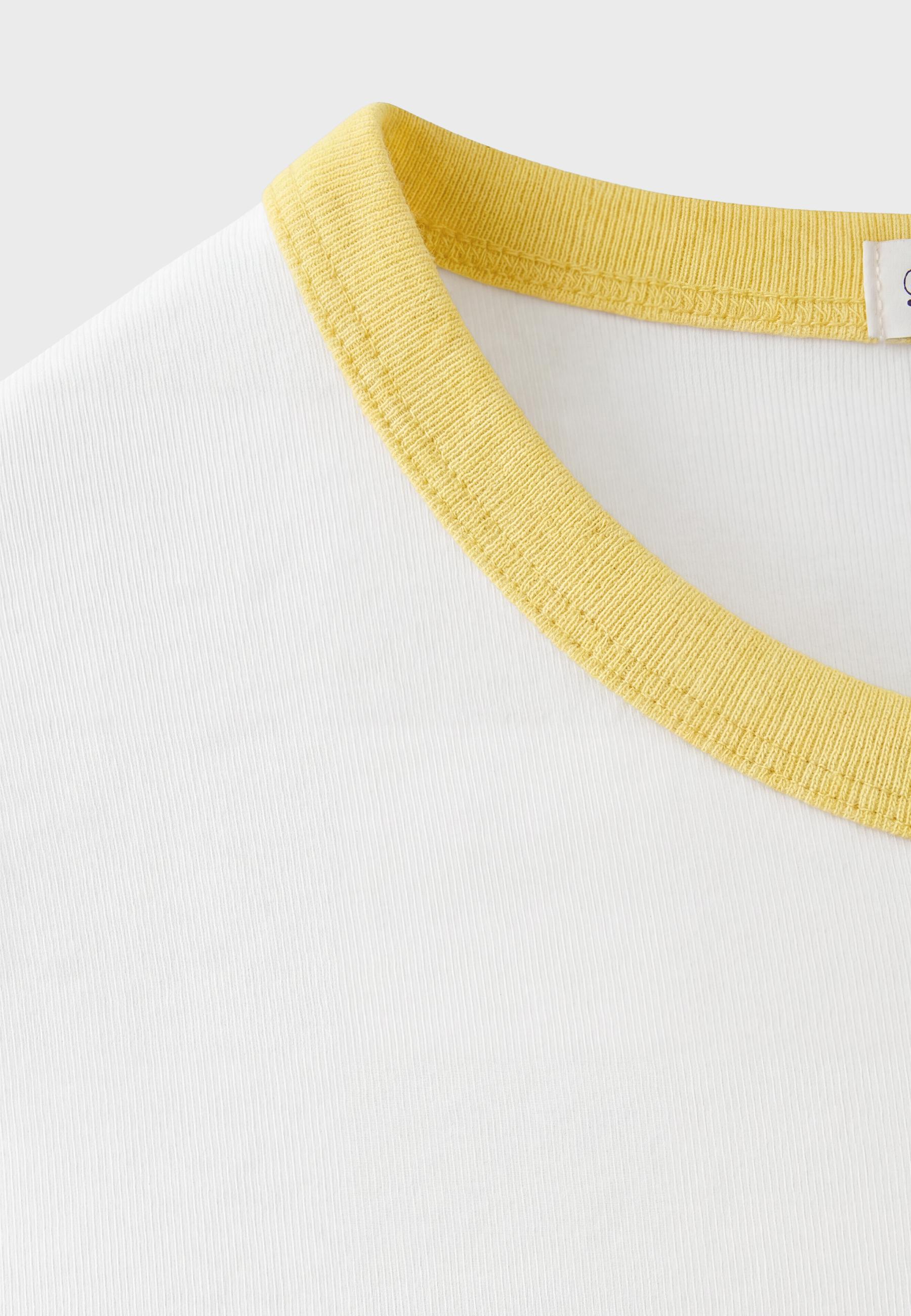 Contrast neck T-shirt with slogan — Pastel yellow
