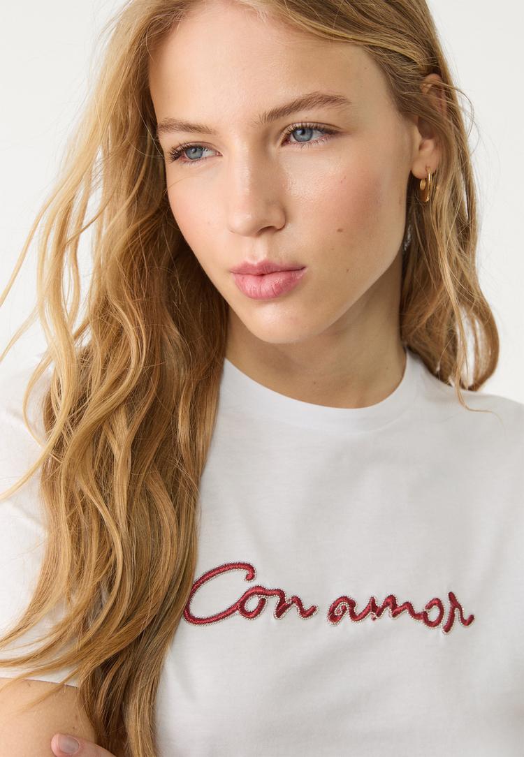 camiseta bordados y brillos