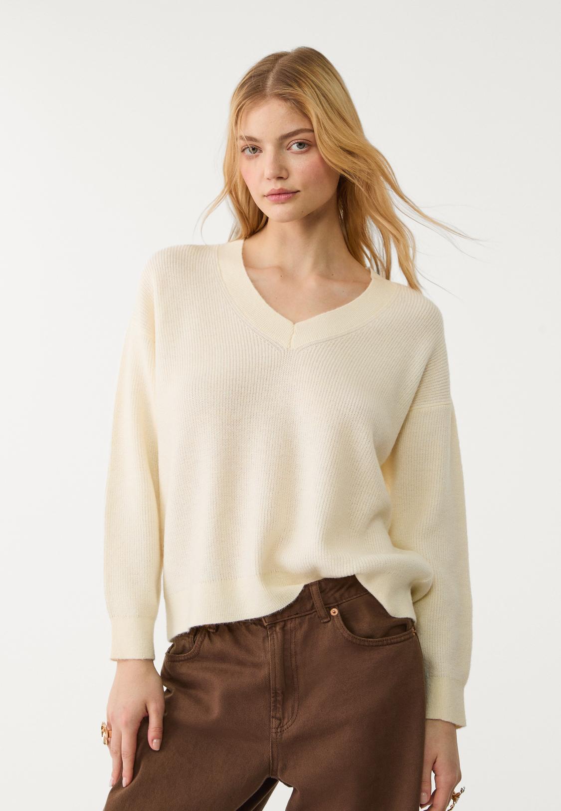 Ropa Jersey De Pico Mujer Stradivarius Stradivarius Espana Jersey