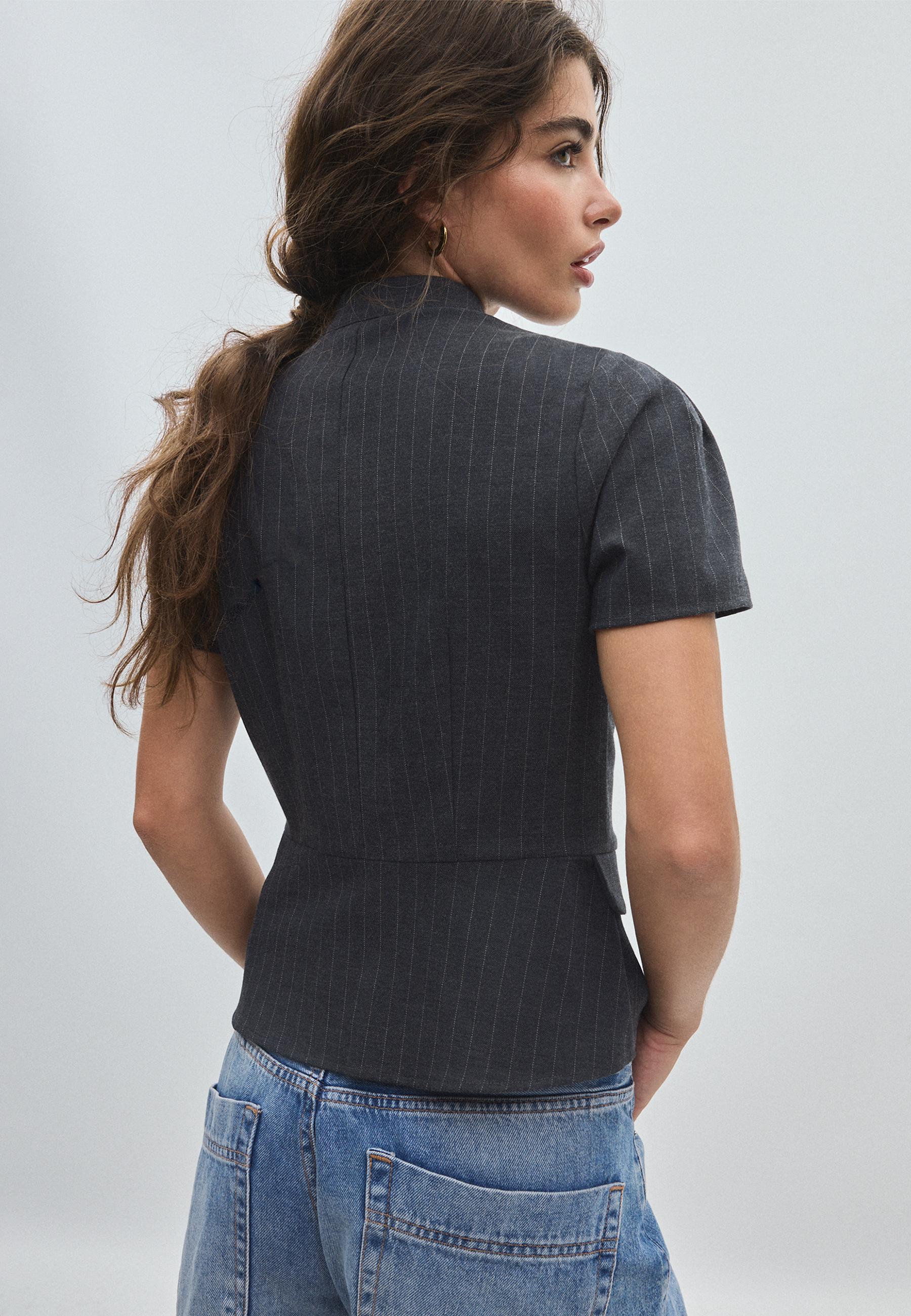 Fitted short sleeve shirt — Dark grey