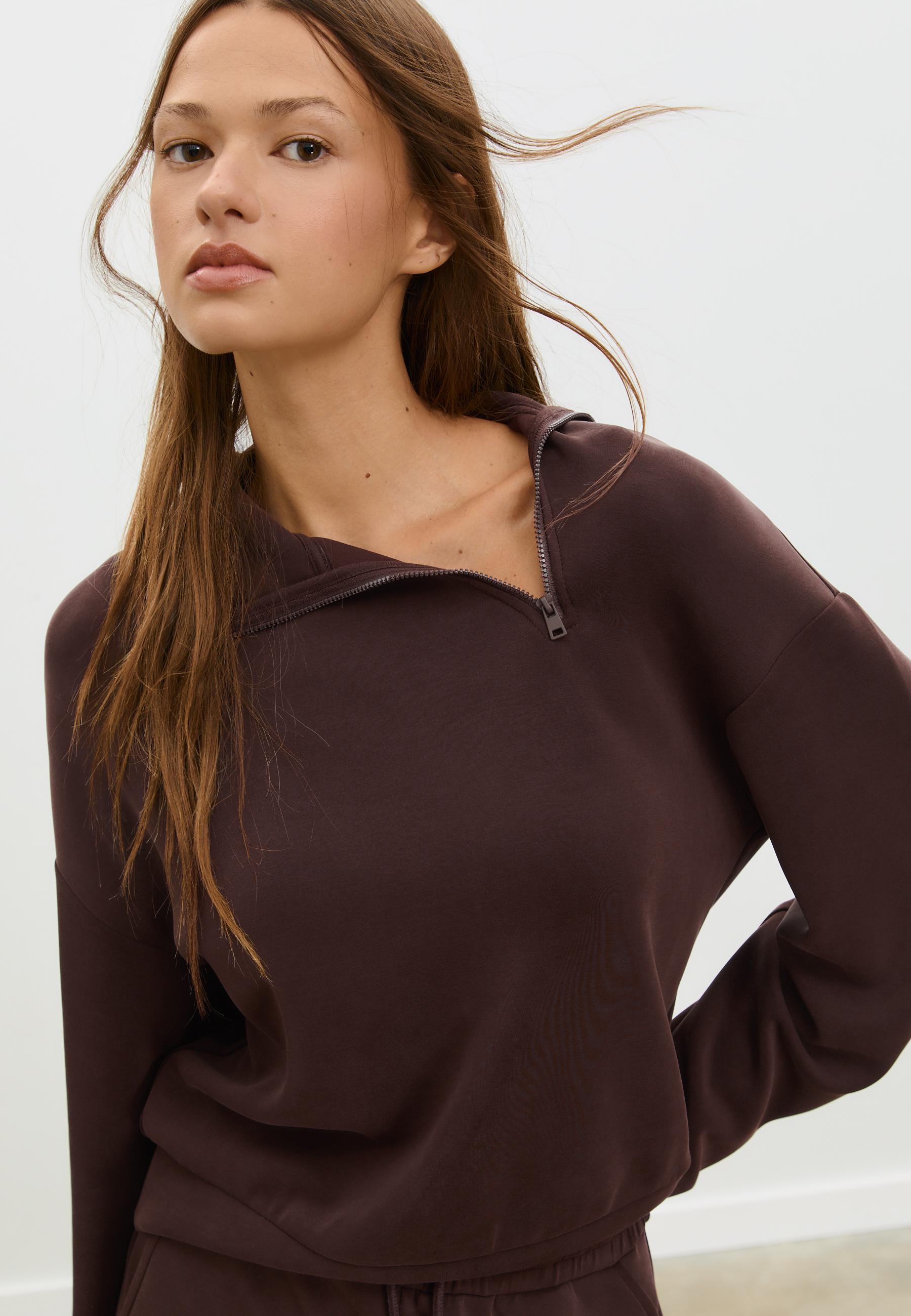 Soft-touch sweatshirt with side zip — Brown