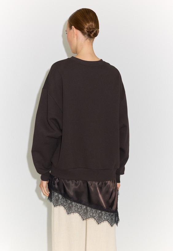 sudadera faldon saten