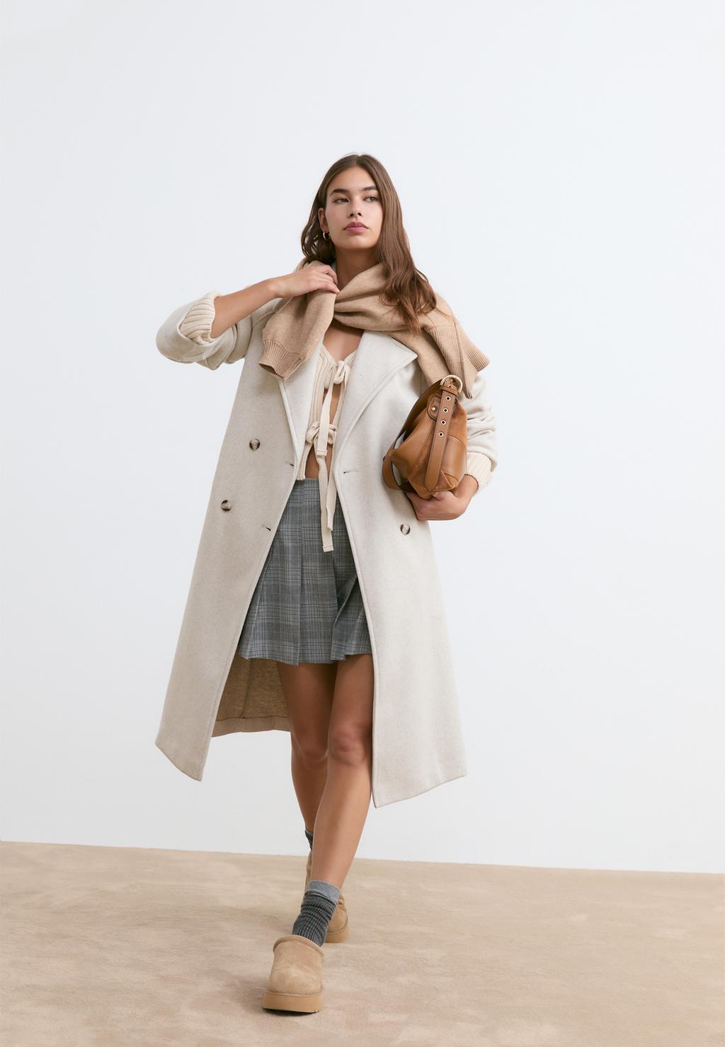 Abrigo trench tacto suave