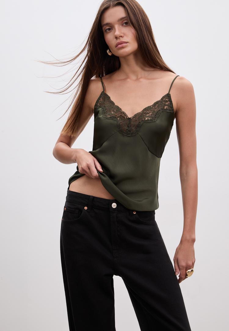 top satinado encaje