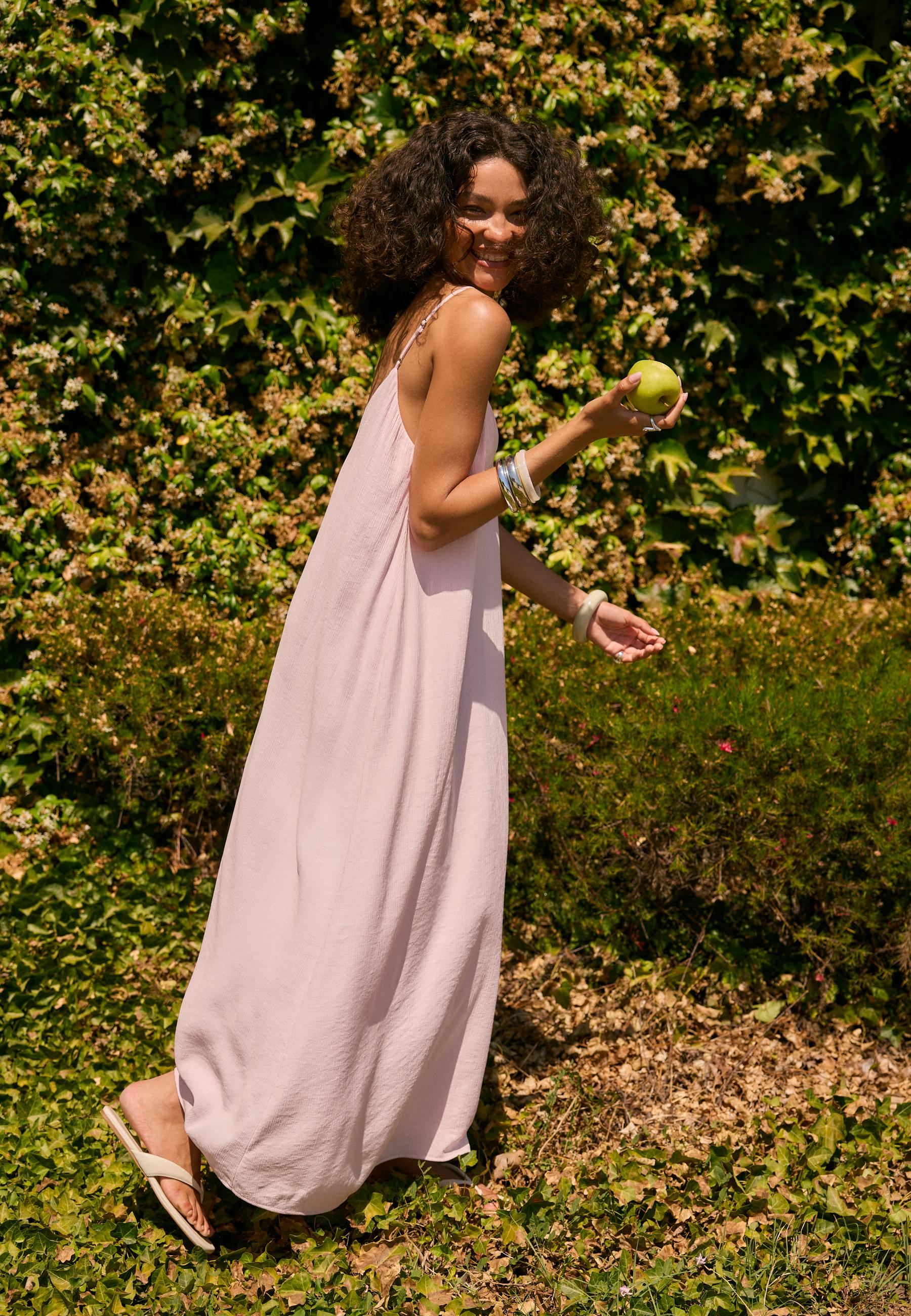 Textured strappy midi dress — Dusty rose