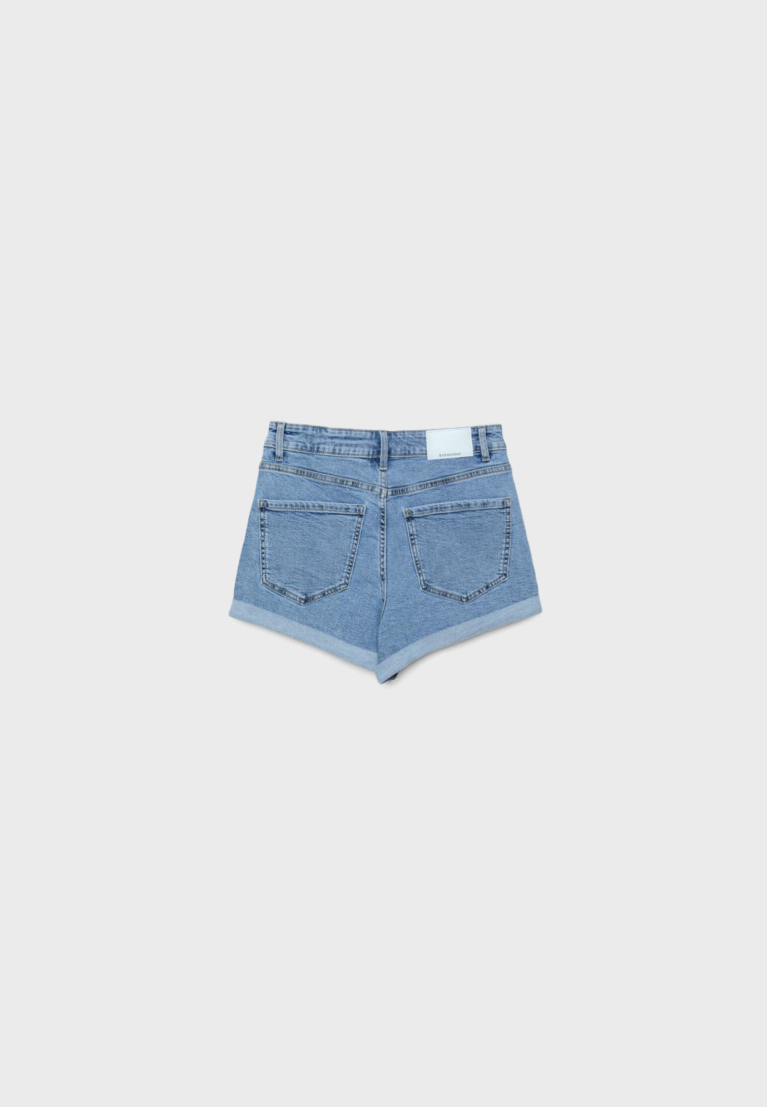 Slim fit mom shorts — LIGHT BLEACH