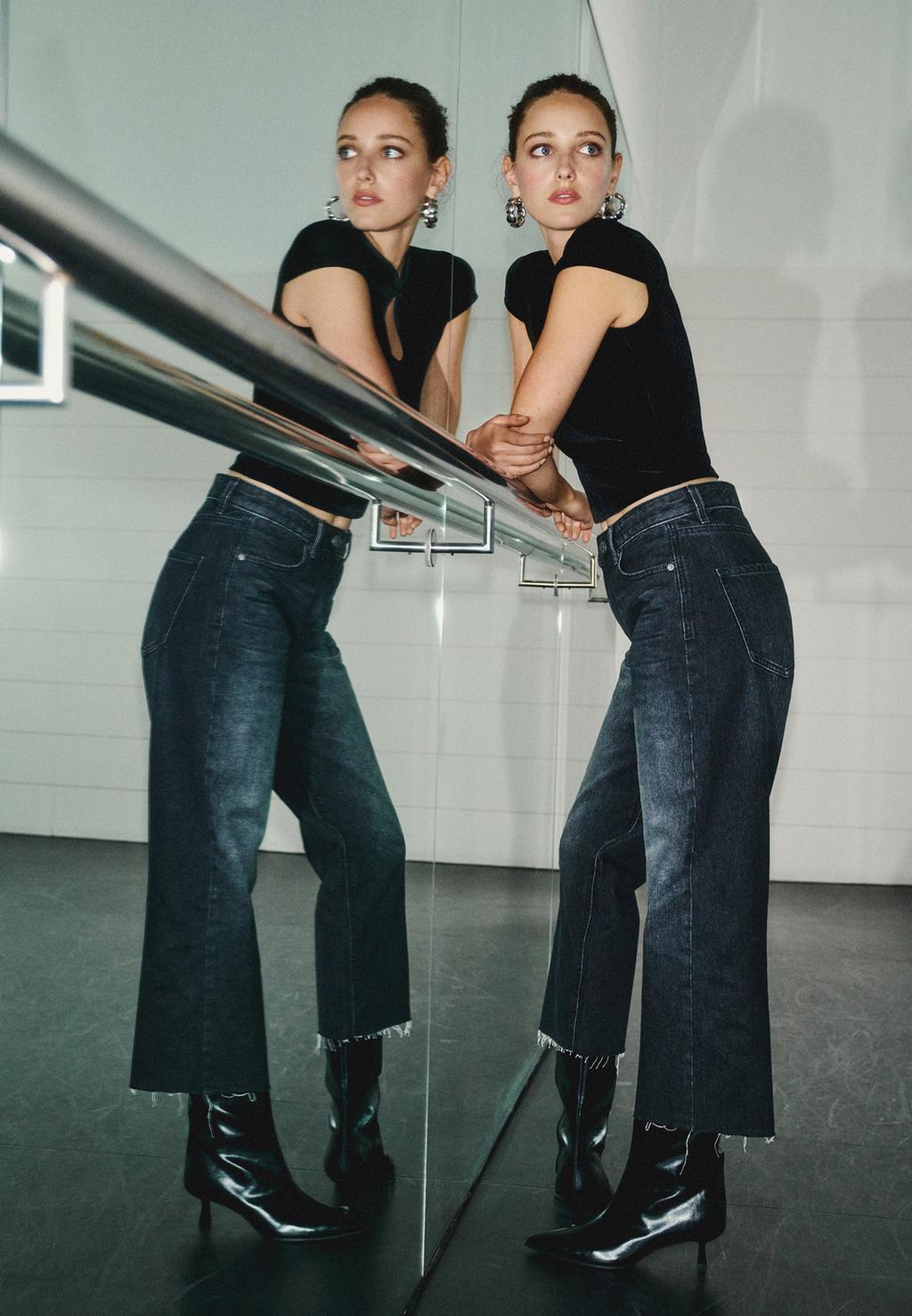D96 Straight-Cropped-Jeans