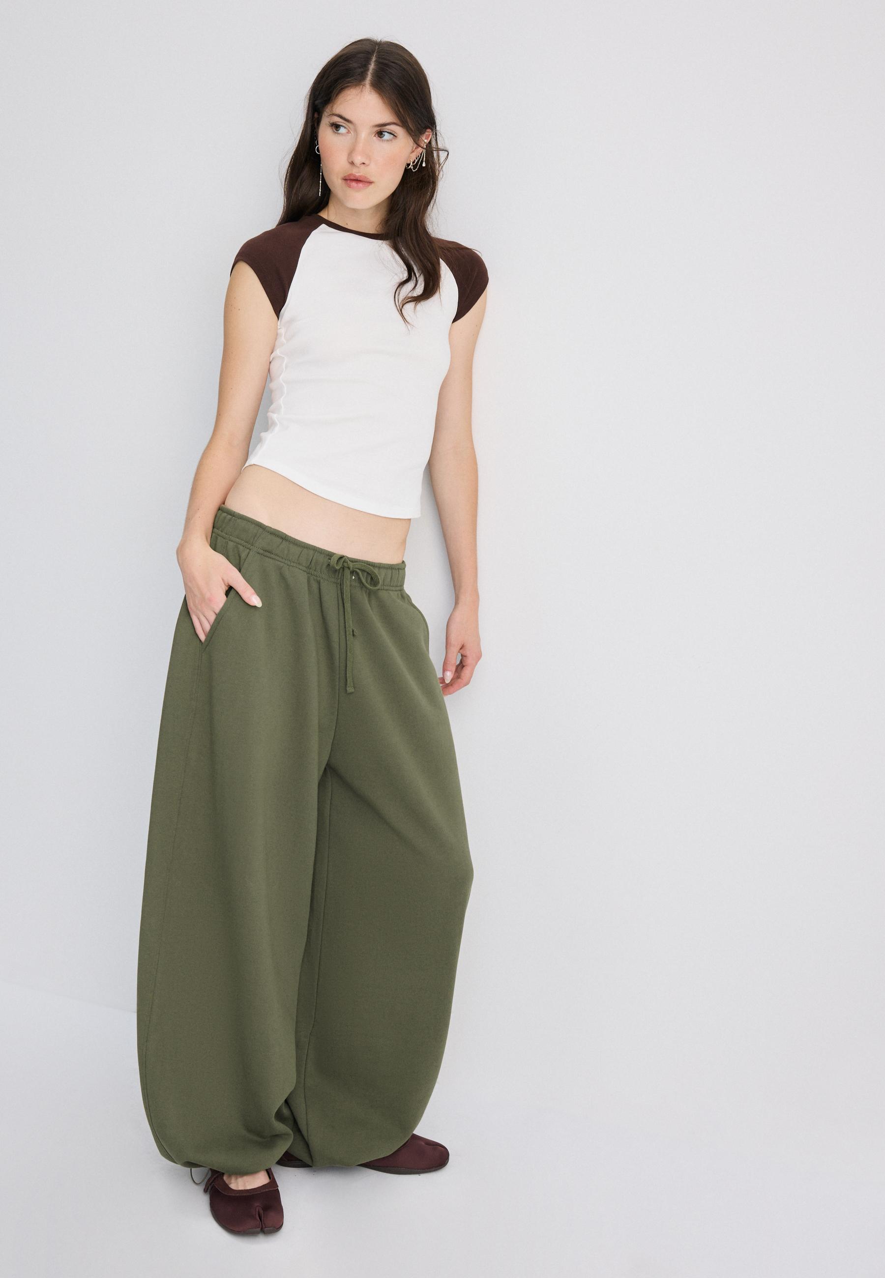 Plush jogger trousers with toggles — Khaki