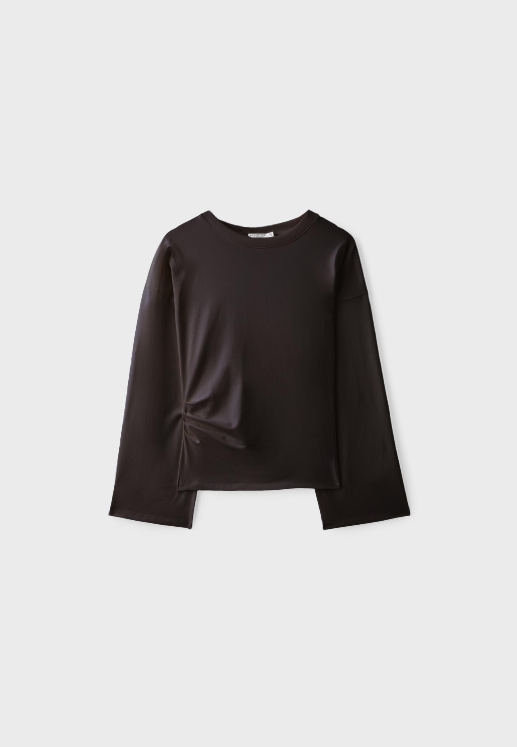 B11 Japanese-inspired long sleeve fitted waist T-shirt — Brown