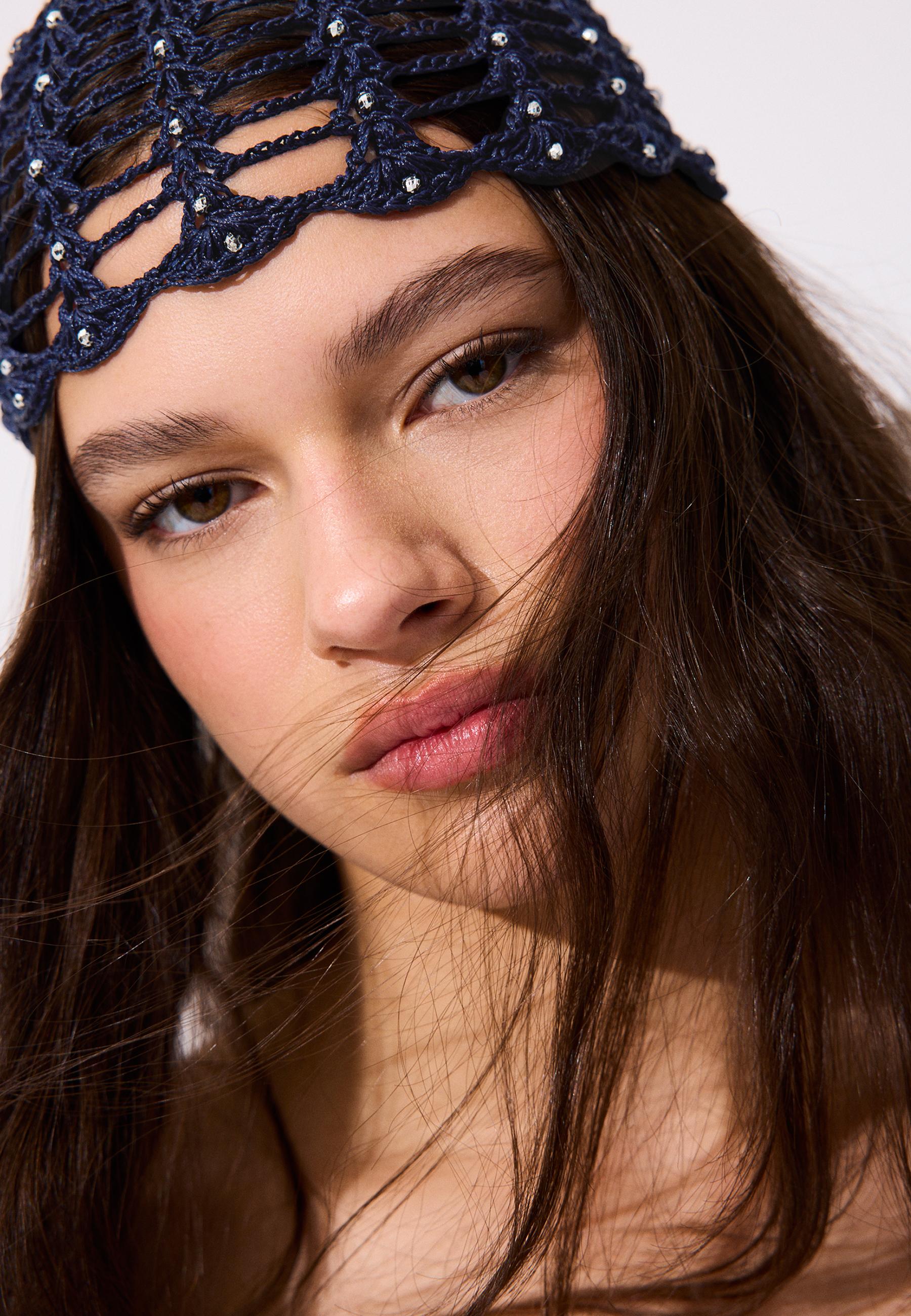 Crochet cap with rhinestones — Navy blue