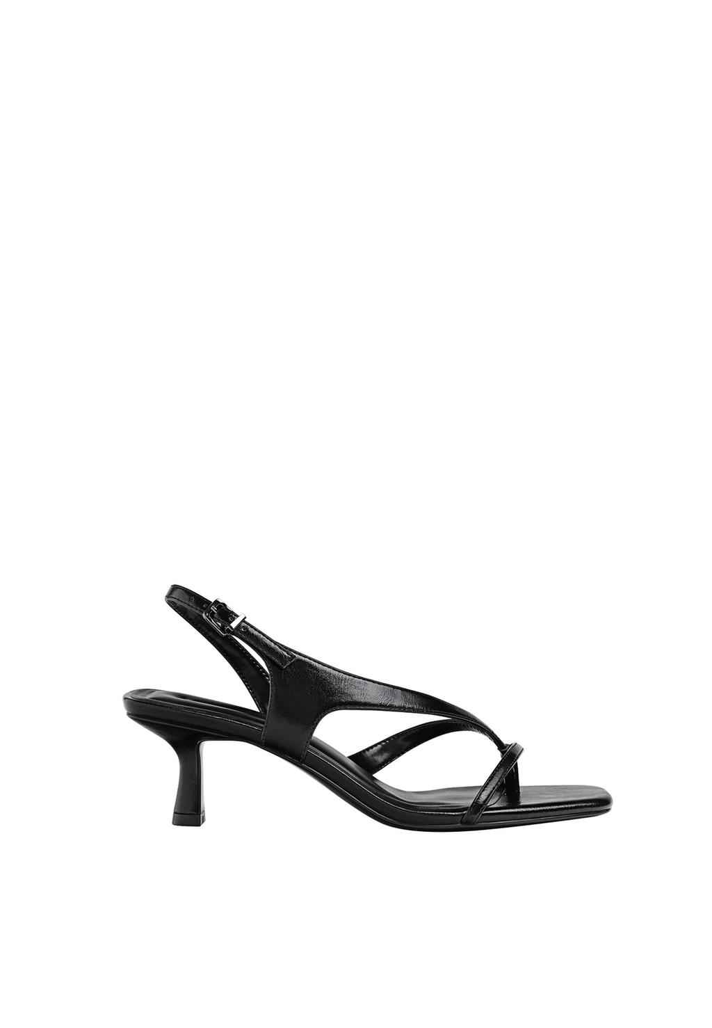 Sandales à talon et brides
