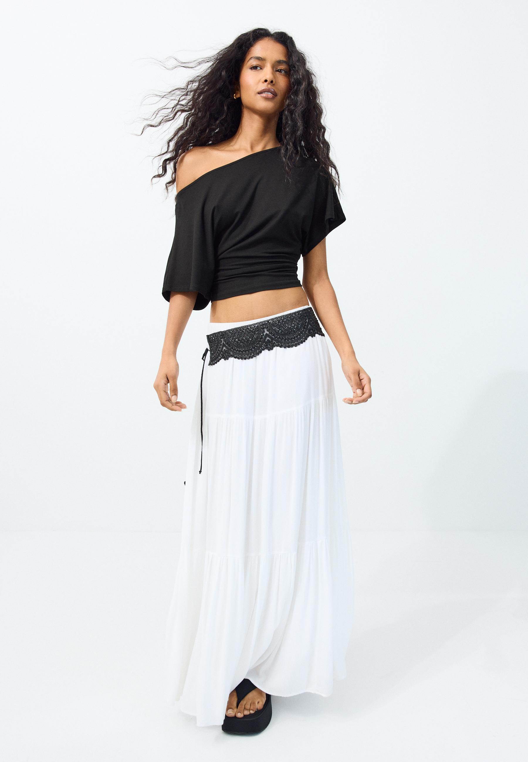 Wide faux pearl belt — Black