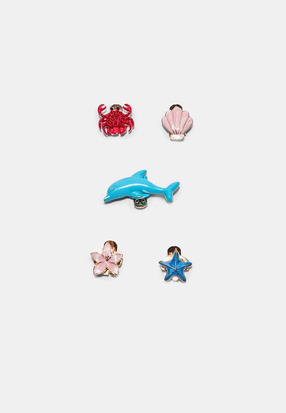 set 5 pins figuras verano calzado
