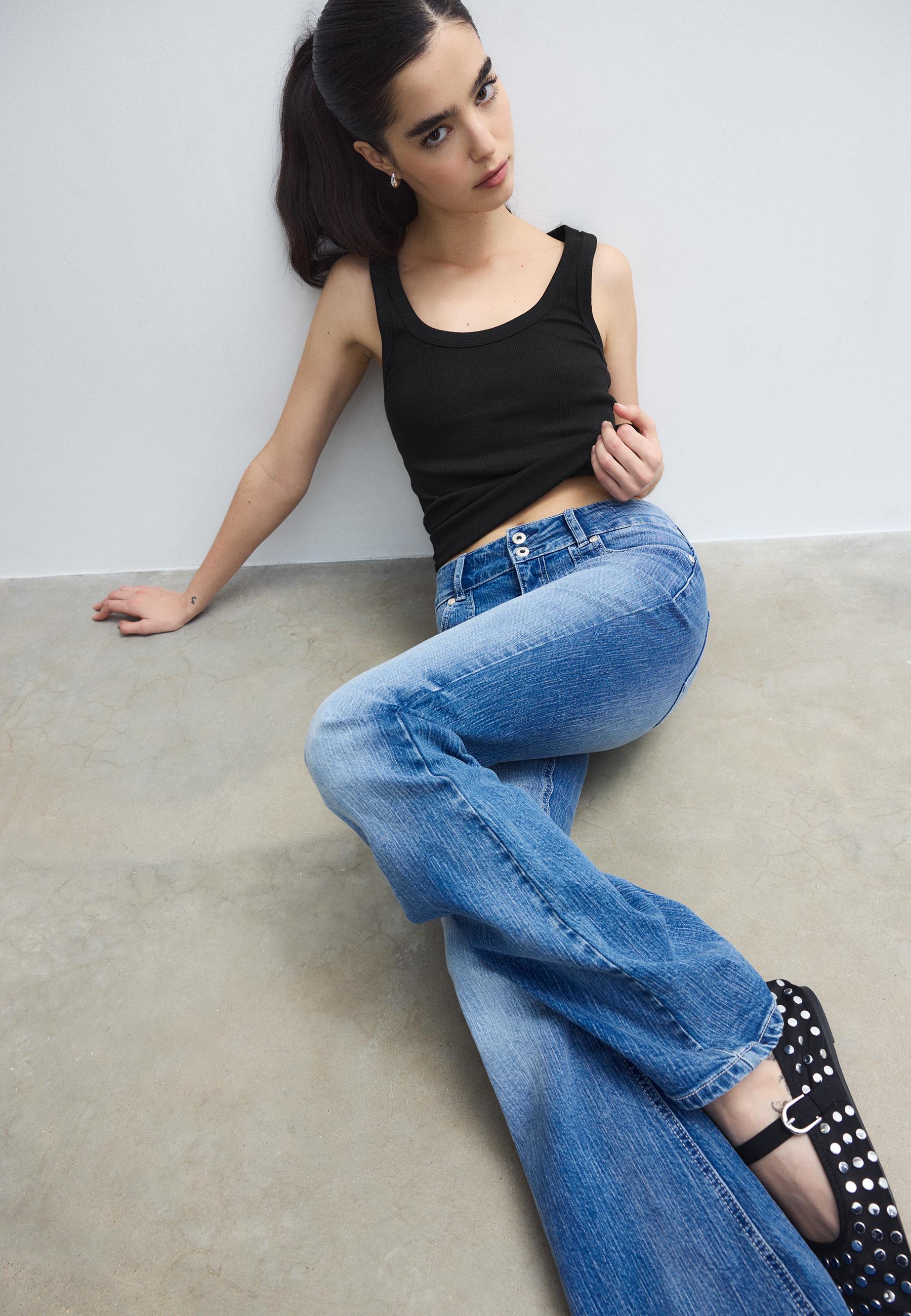 Basic strappy top — Black