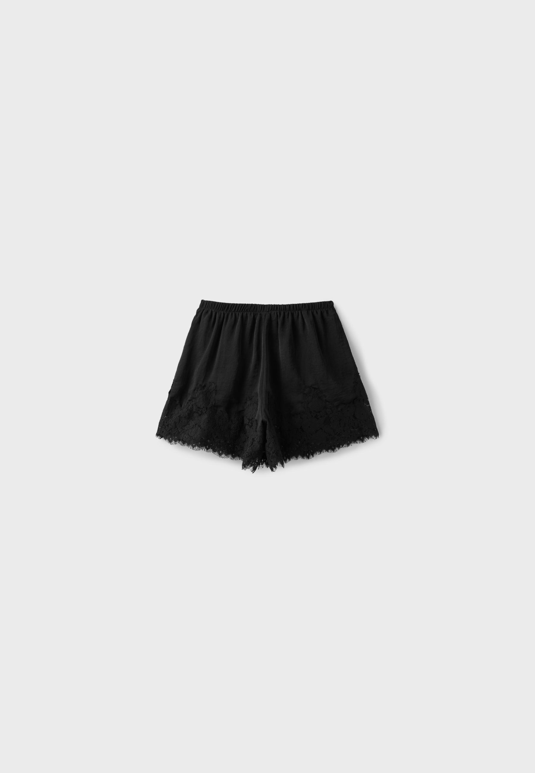 Satin lace shorts — Black