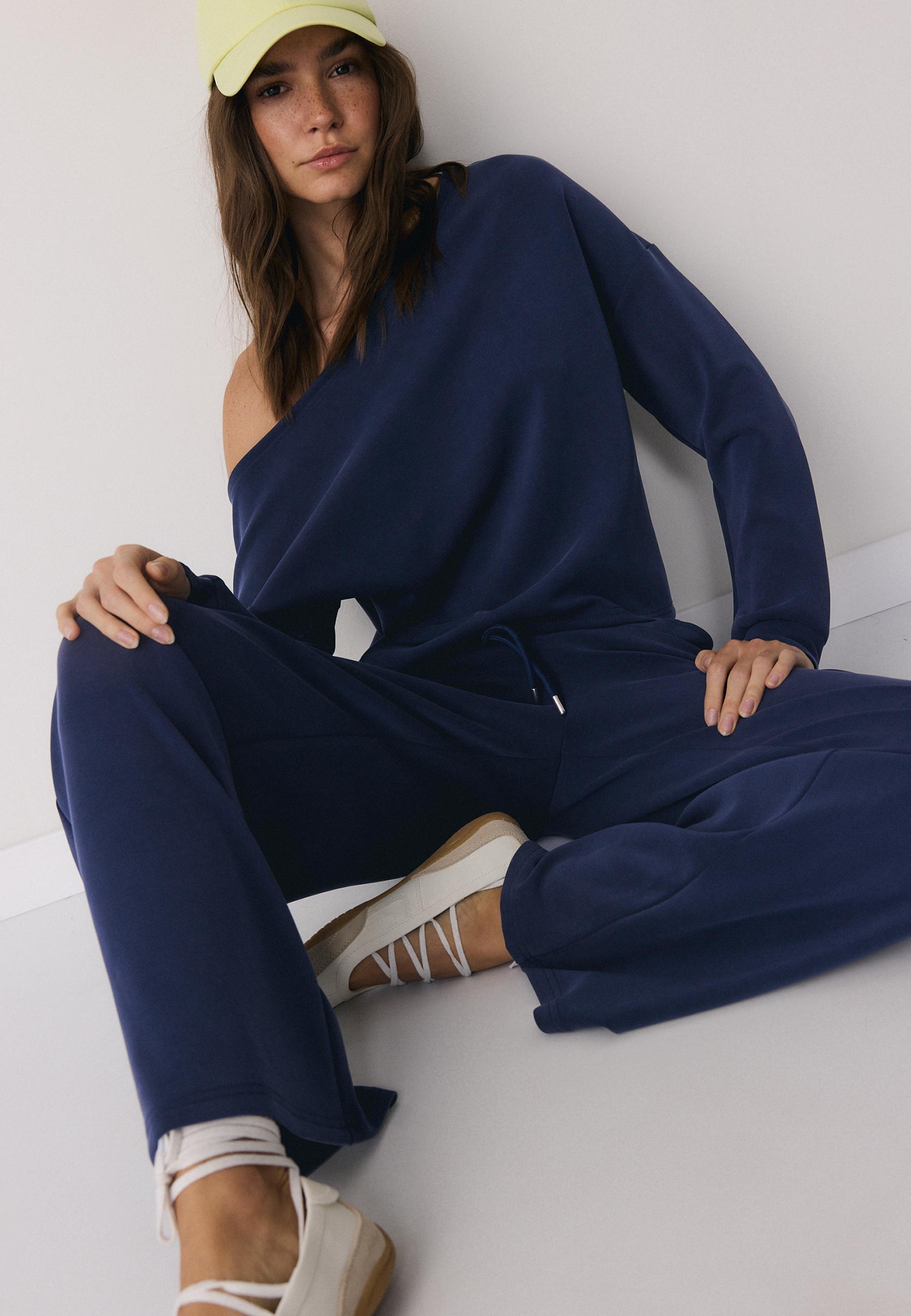 Soft-touch off-the-shoulder sweatshirt — Dark blue