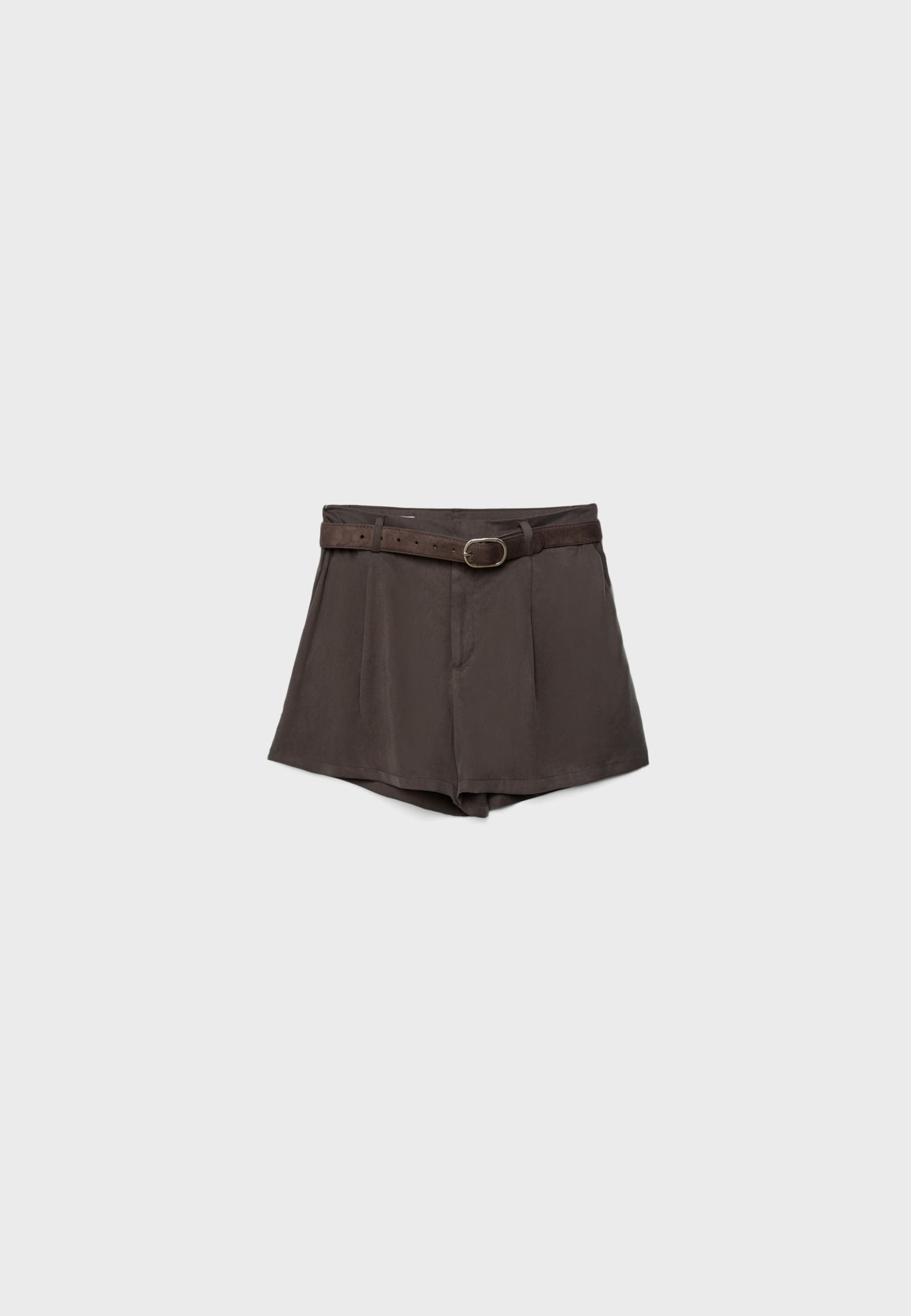 Flowing belted shorts — Brown