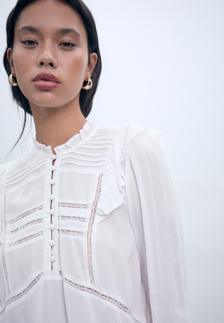 blusa volantes botones
