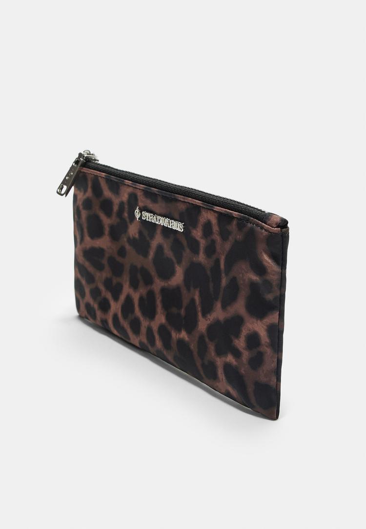 neceser cremallera estampado leopardo