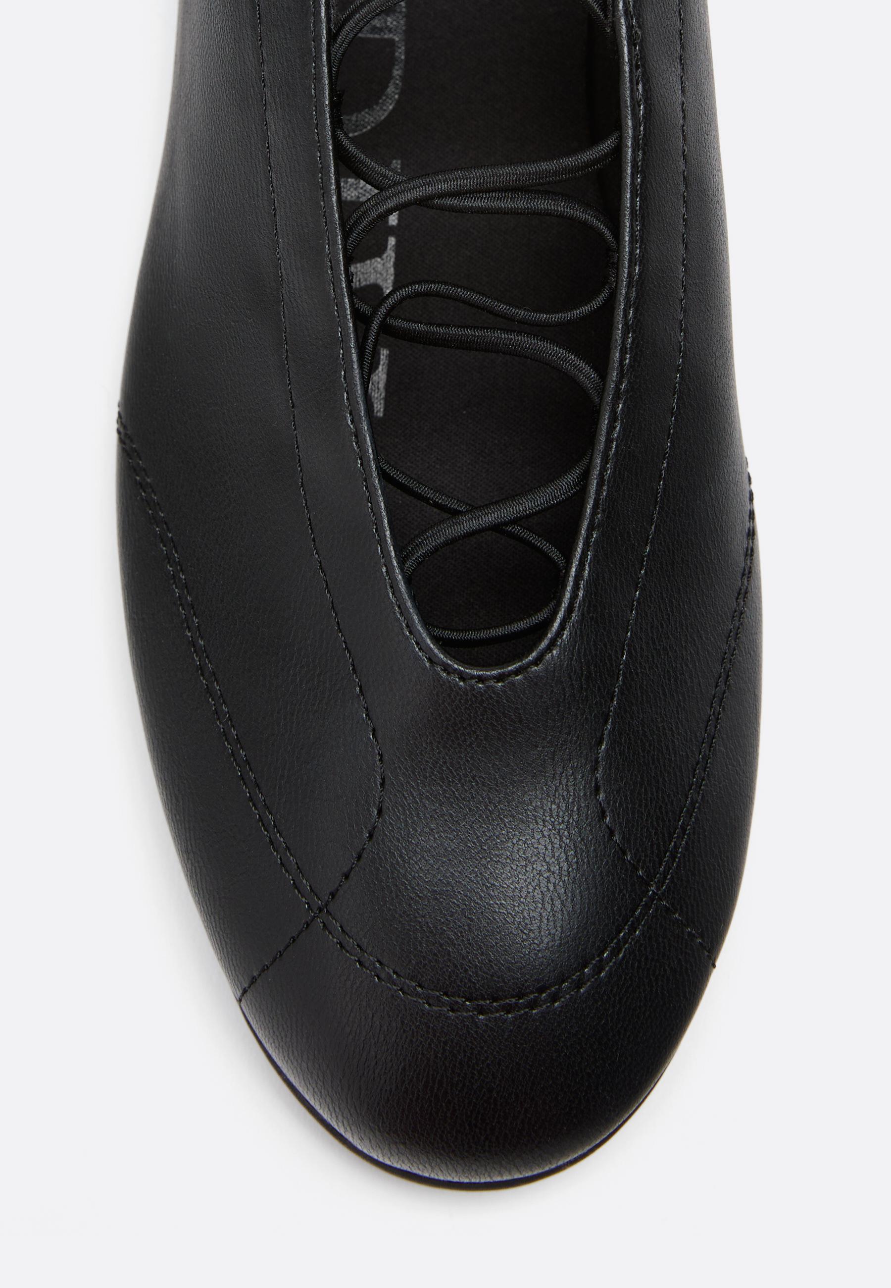 Stradivarius Ekstra esnek bantlı sneaker
