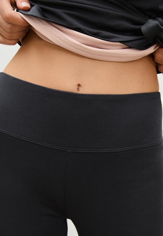 pantalon flare modal suave