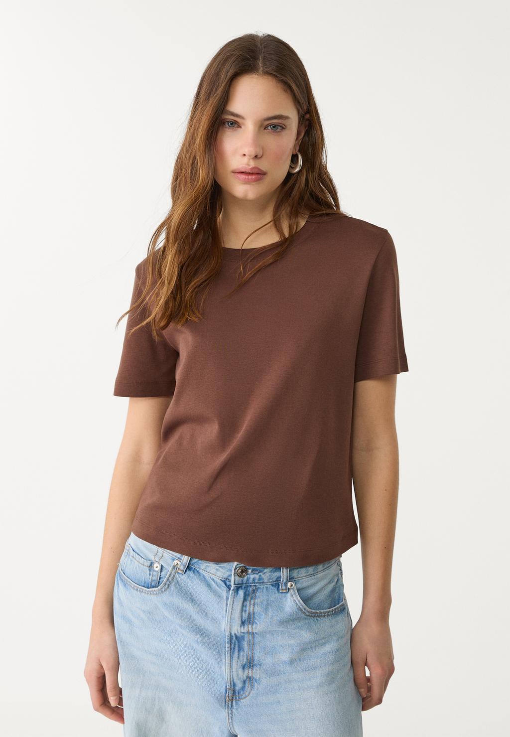 Camiseta básica regular fit heavy weight