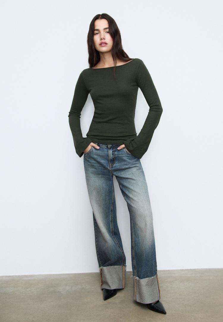 basic tshirt met uitlopende mouwen