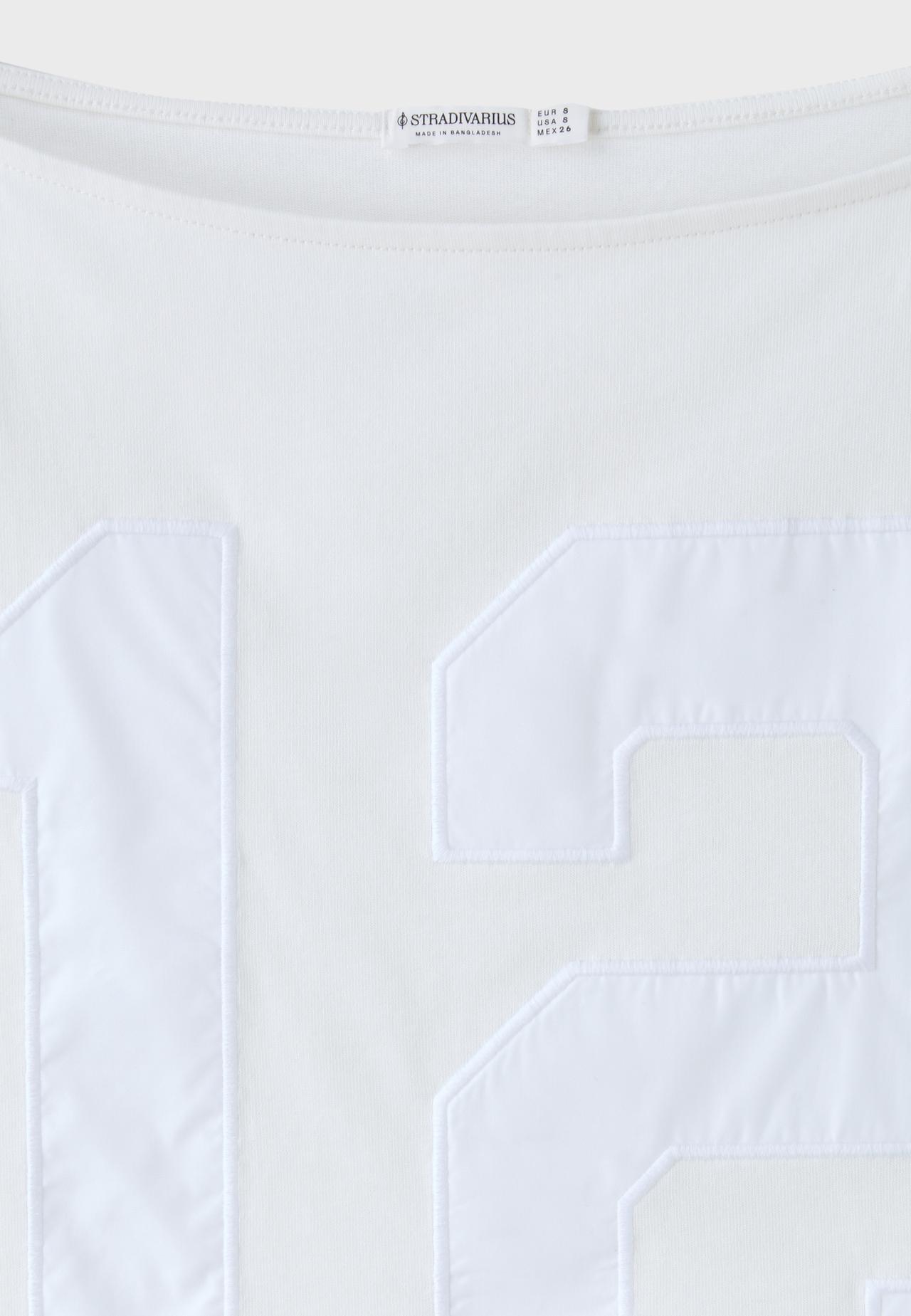 Asymmetric T-shirt with embroidery — Ecru
