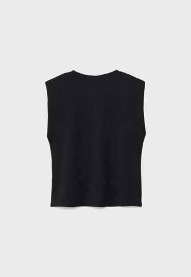B05 Basic T-shirt with padded shoulders — Black 8