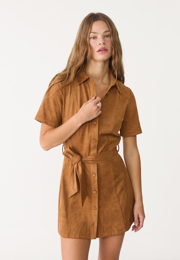 vestido camisero corto efecto ante