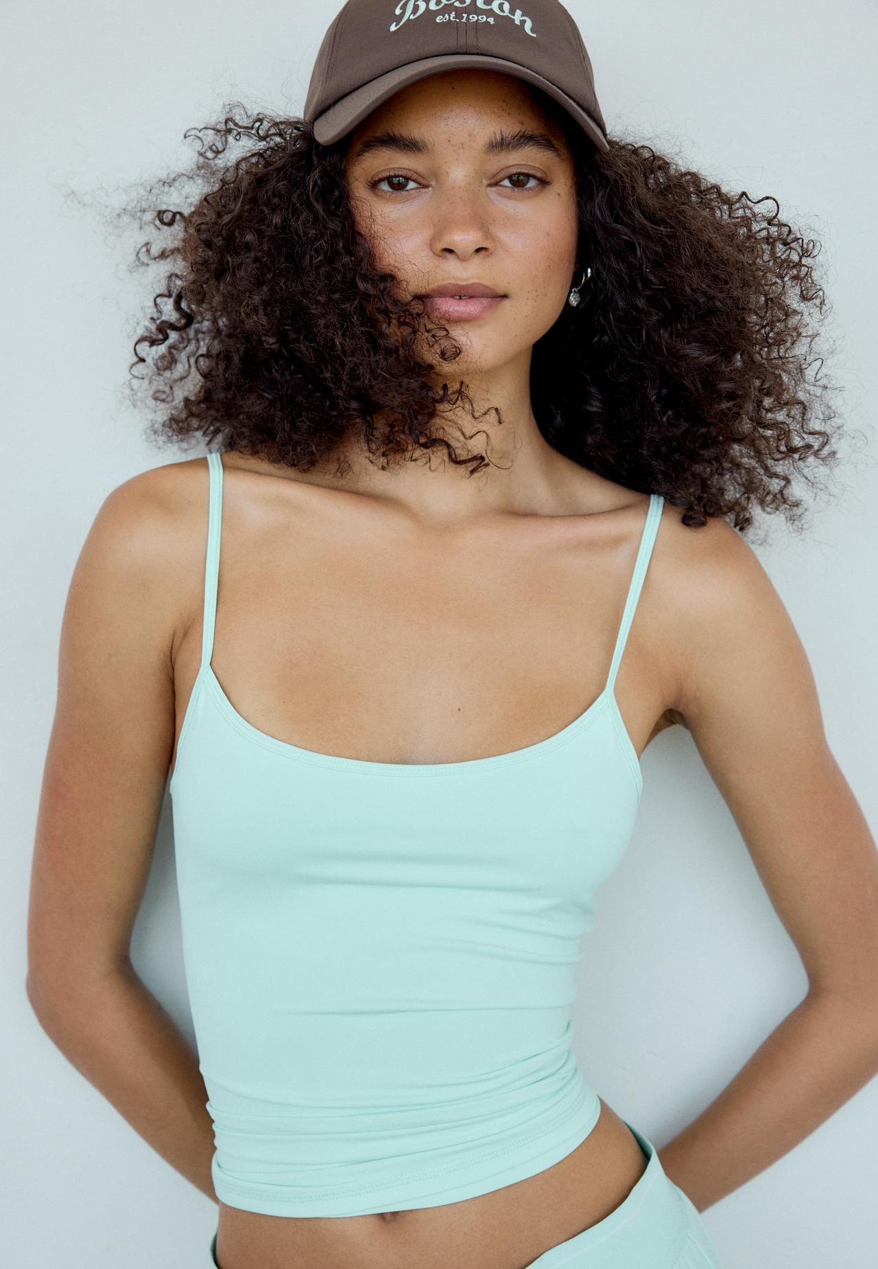 Basic strappy top — Pastel green