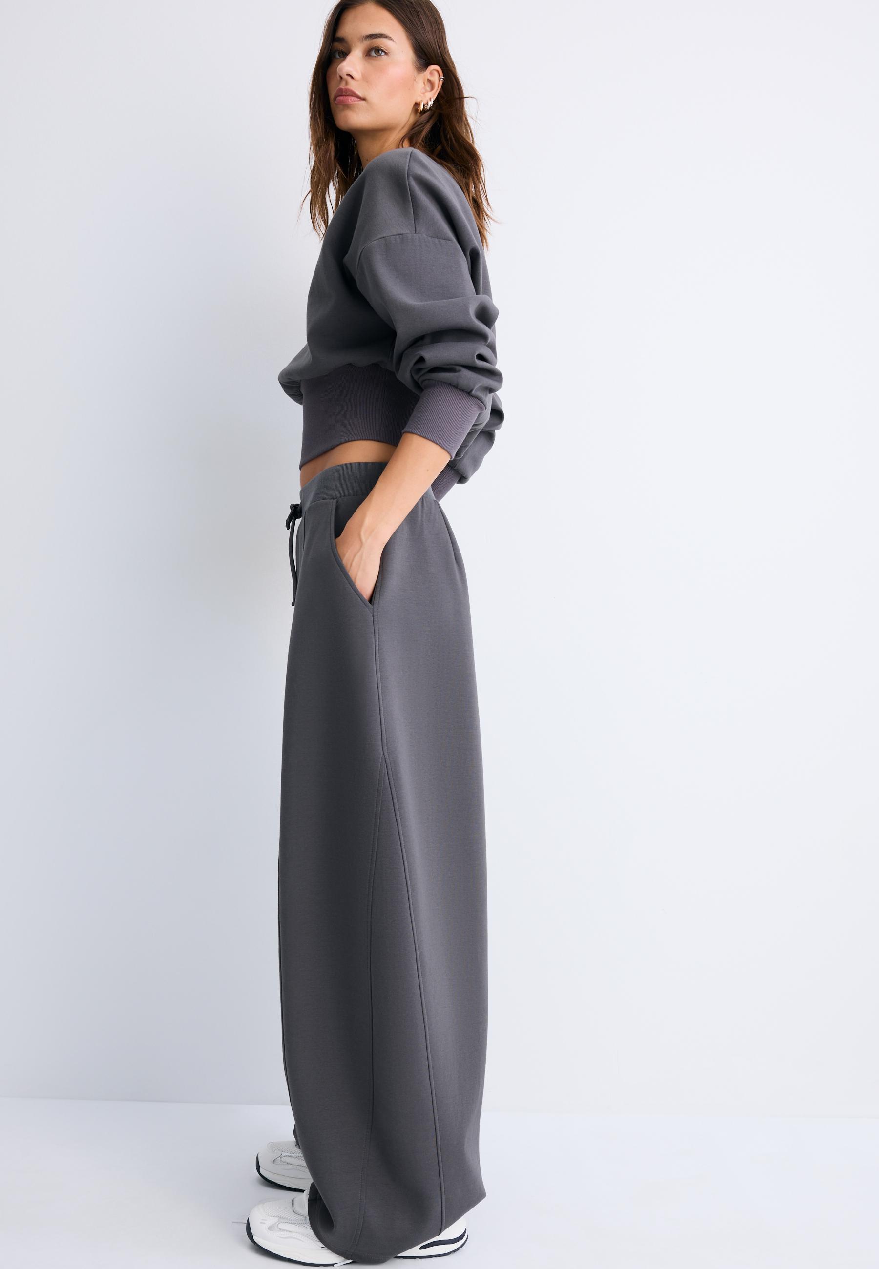 Wide-leg barrel jogger trousers — Dark grey
