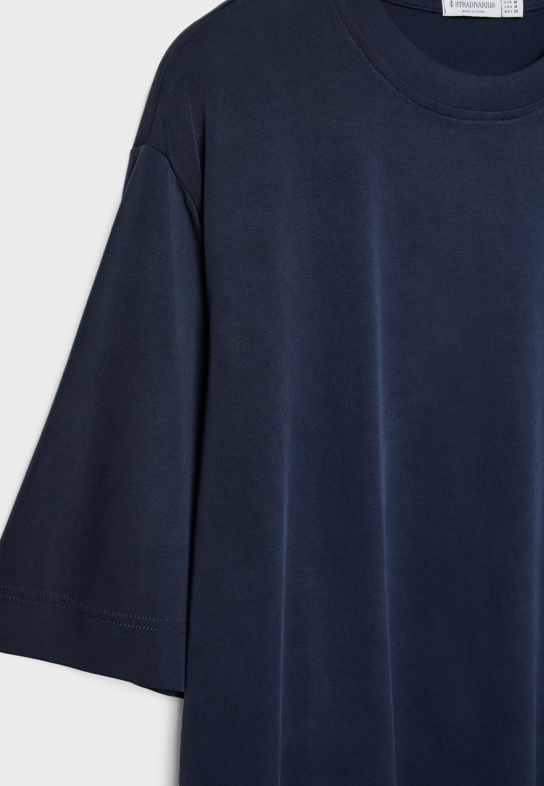 Soft-touch oversize turtleneck — Dark blue