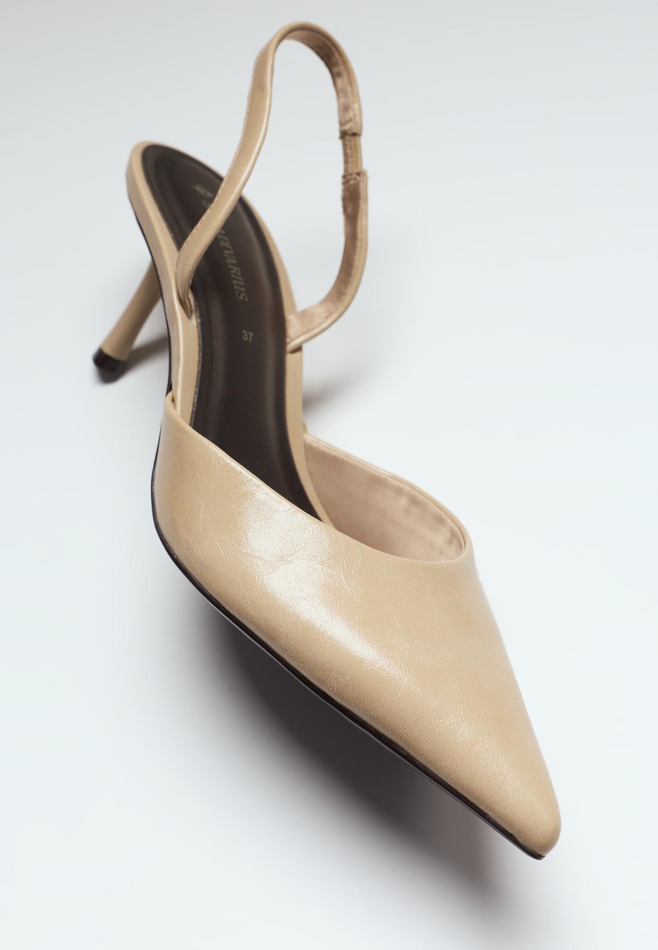 Basic stiletto heel shoes — BEIGE