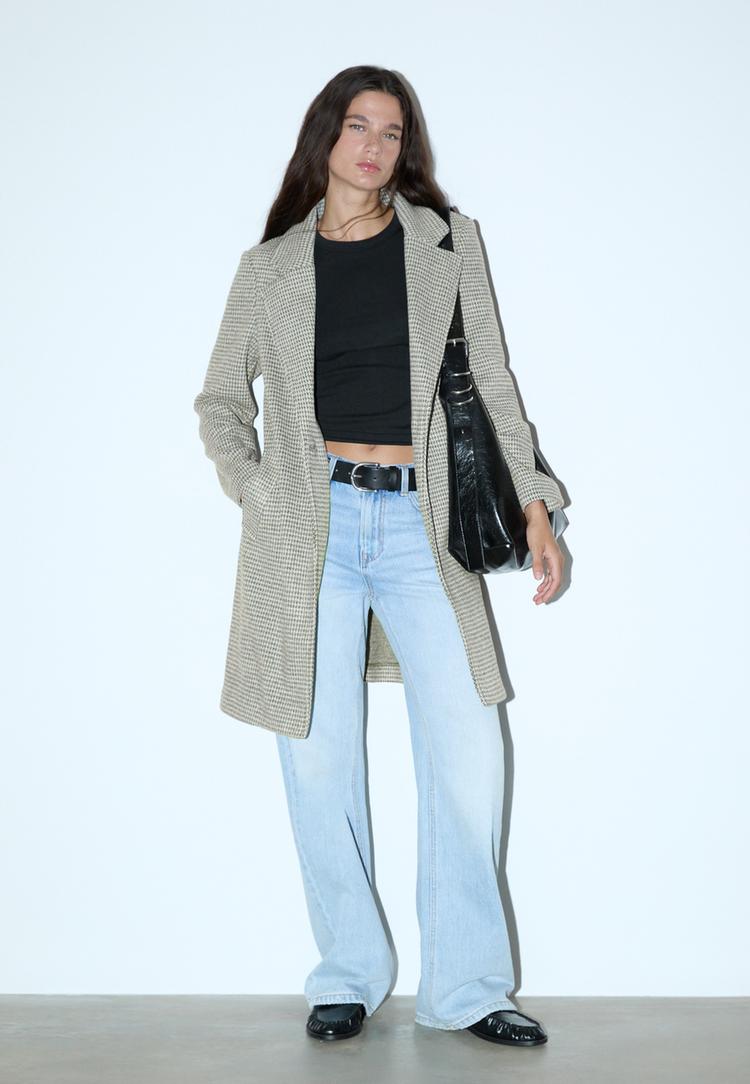 abrigo midi boton estampado